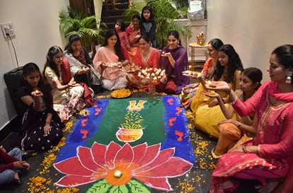 Govardhan Puja 2023: Govardhan Puja celebrated today, tomorrow Bhaiya Dooj, know puja method and importance