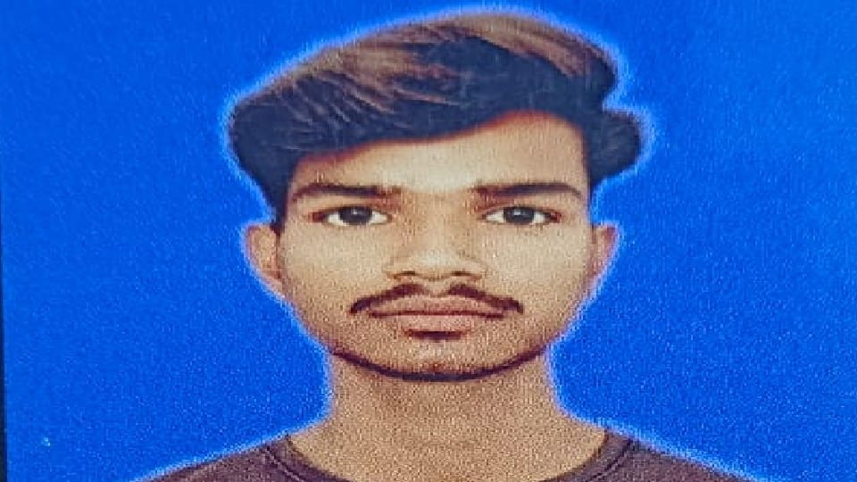 Student dies under suspicious circumstances family members allege murder in pilibhit