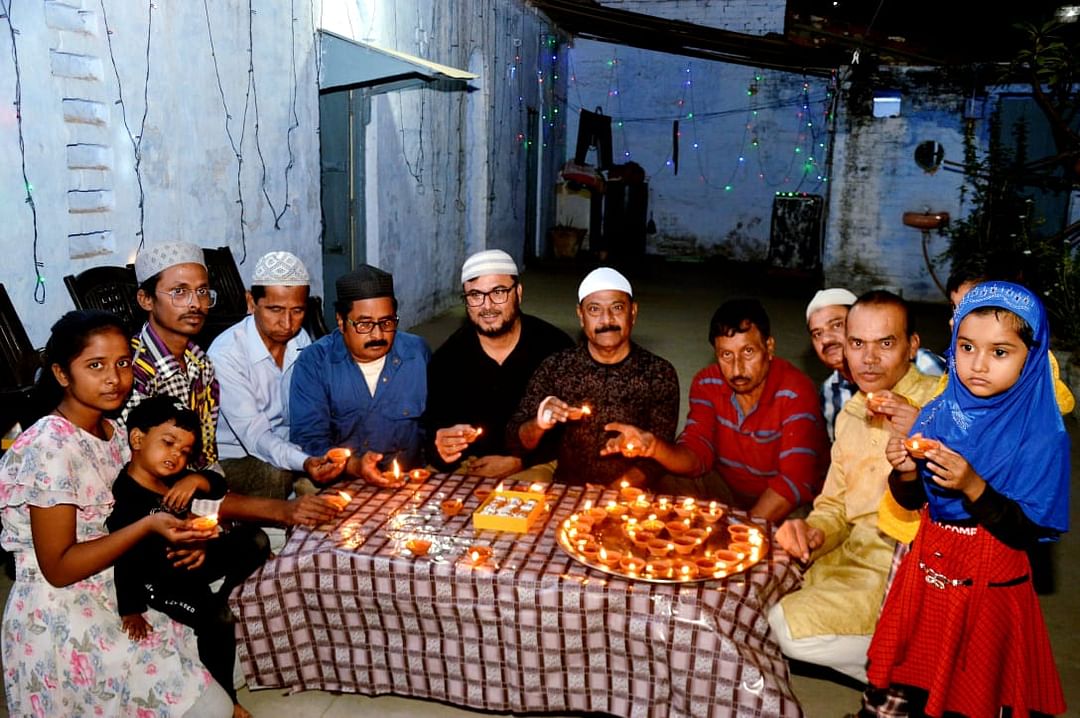 The lamp of harmony has been burning for 38 years, the lamp of Muslims illuminates the doorstep of Hindus