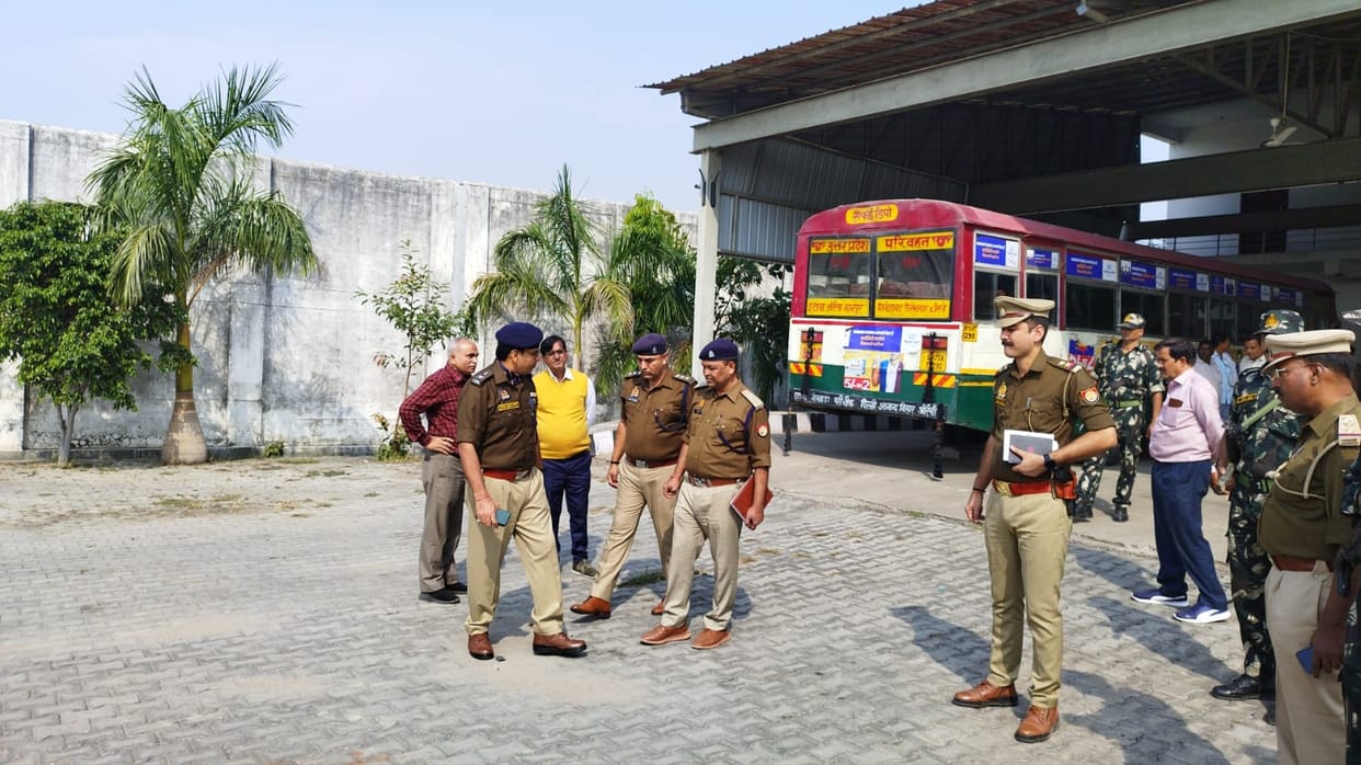 Theft from the cash room of Saifai Roadways Depot in Etawah, box filled with Rs 9.5 lakh missing