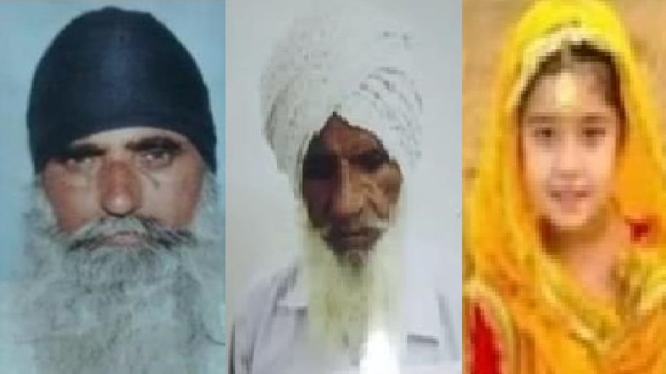 Car of smugglers who were running away after seeing police collided with bike three died In Firozpur Punjab