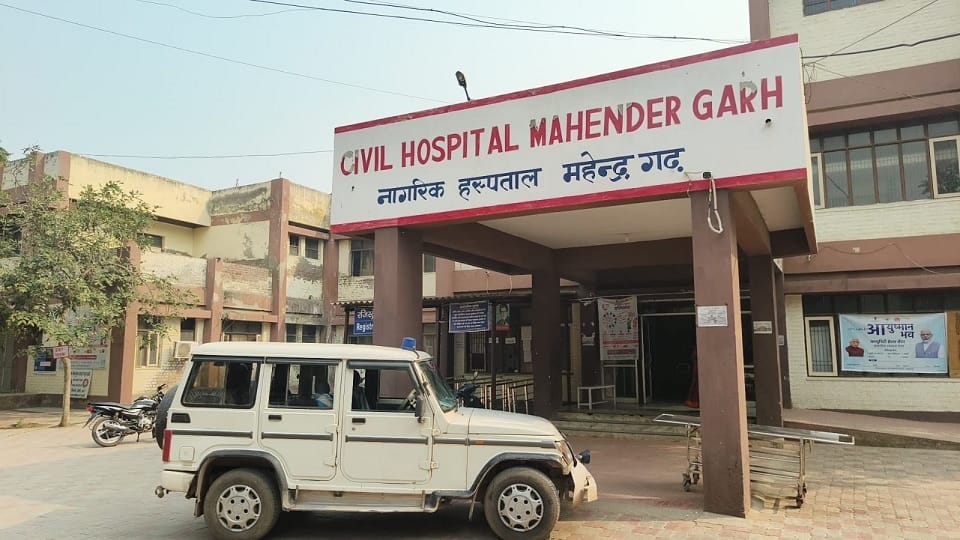 Newborn baby found crying in plot in Mahendragarh, under treatment in critical condition