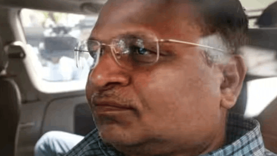 CBI seeking to investigate Satyendar Jain and Sukesh Chandrasekhar extortion matter
