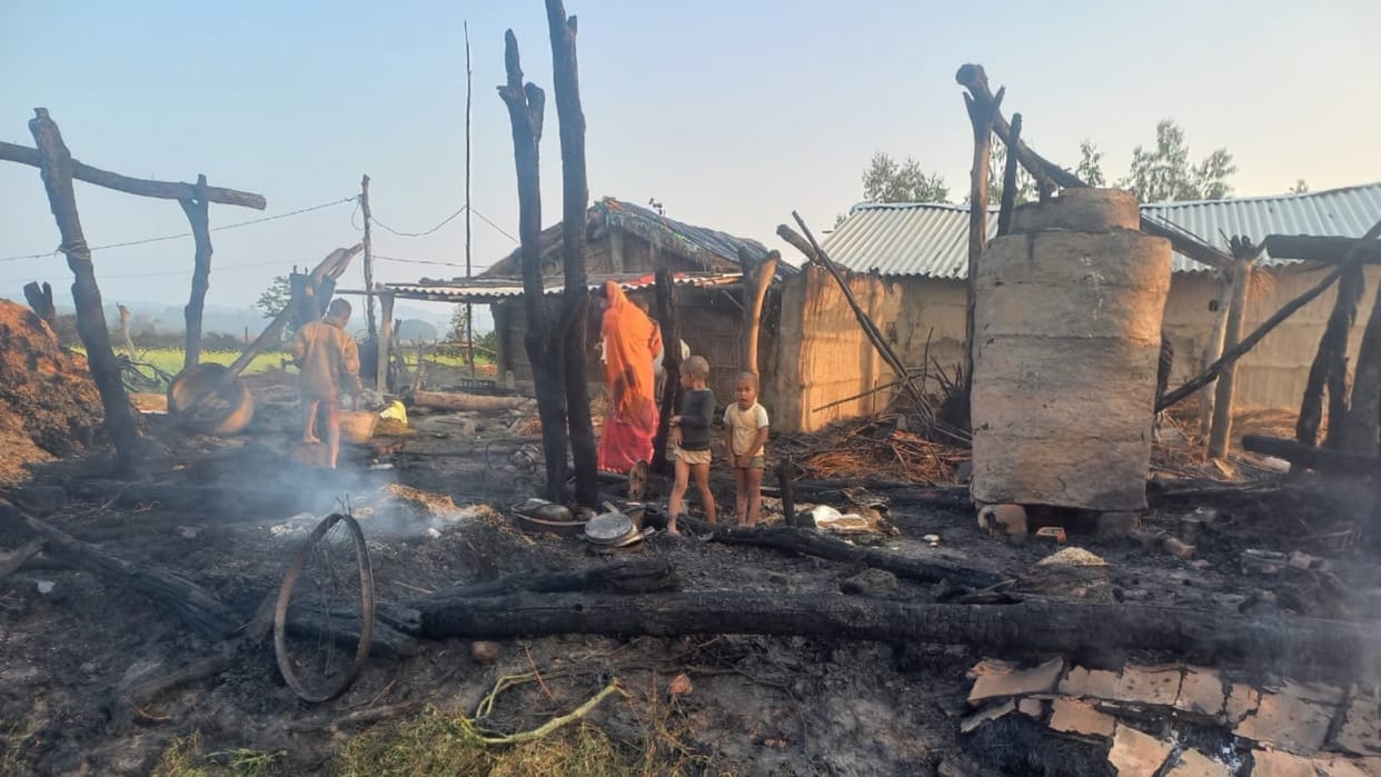 Houses are brunt in shravasti on Diwali nights.