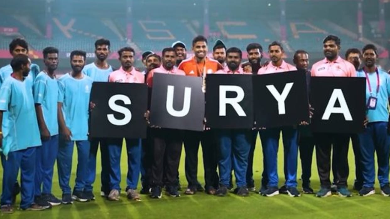 Video watch Suryakumar kulamr won the best fielder award after India vs Netherlands match wc 2023
