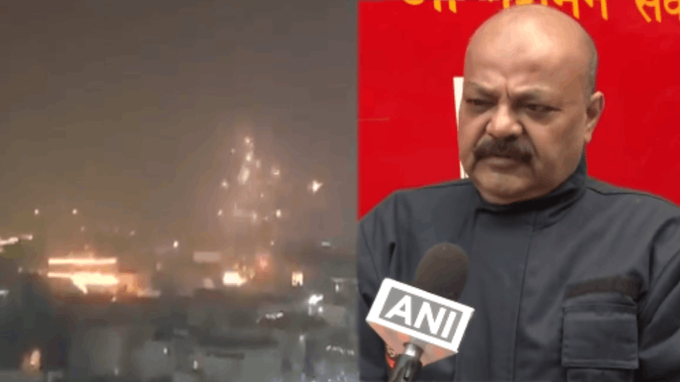 Delhi Fire Service Director Atul Garg reported 208 fire incidents in Delhi on Diwali