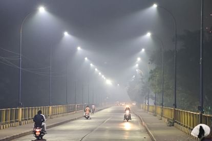 Indore: पिछली दीवाली की तुलना में खराब थी इंदौर की आबोहवा, 335 पर पहुंचा एक्यूआई Indore: Indore's climate was worse than last Diwali, AQI reached 186