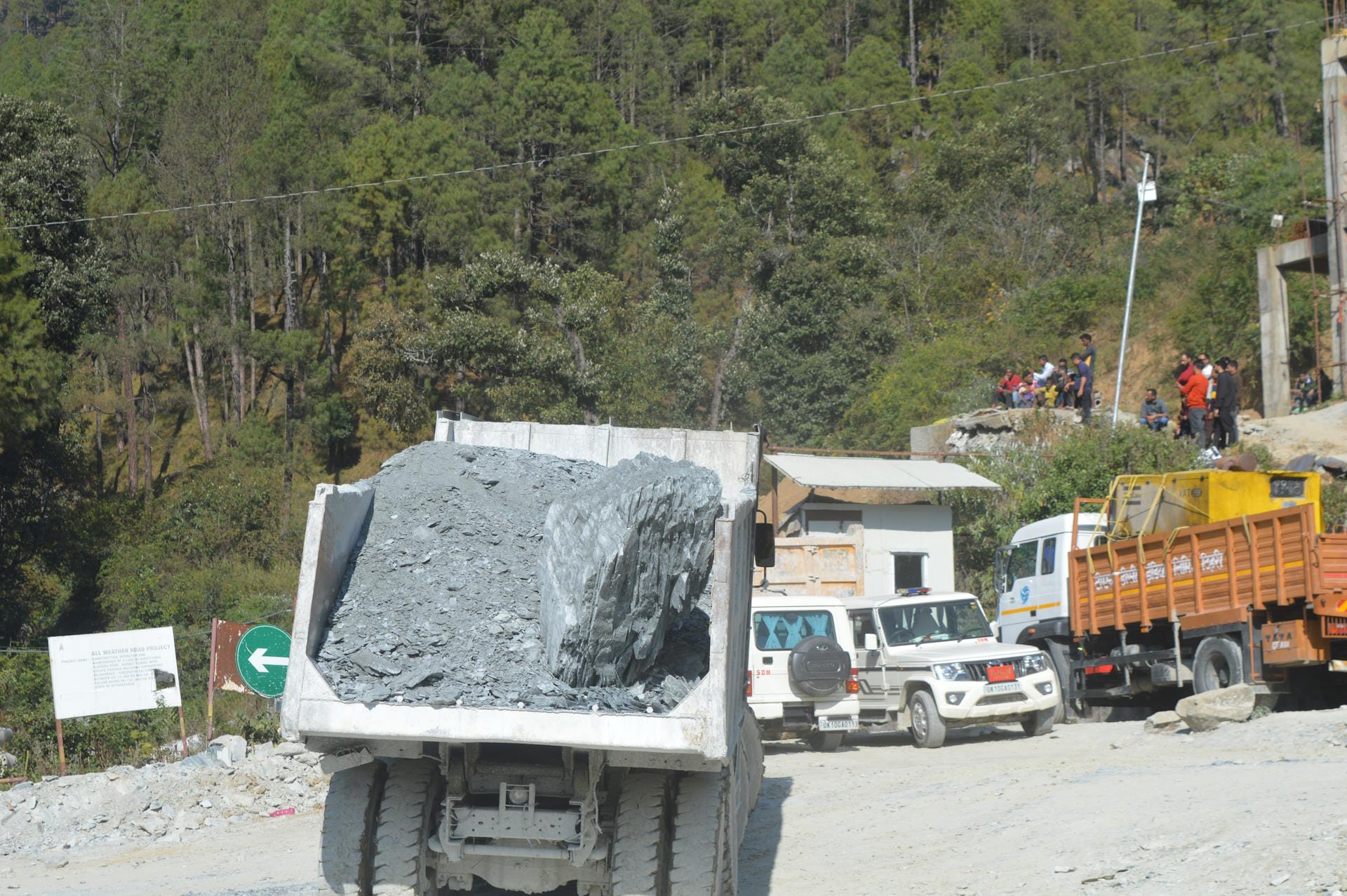 Uttarkashi Tunnel Collapse Landslide Seeing the debris falling five workers ran outside Read All Updates
