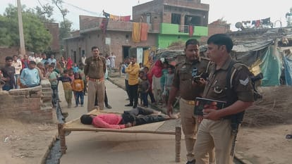husband hanged after slitting wife throat brother and neighbors brought him down In Bareilly