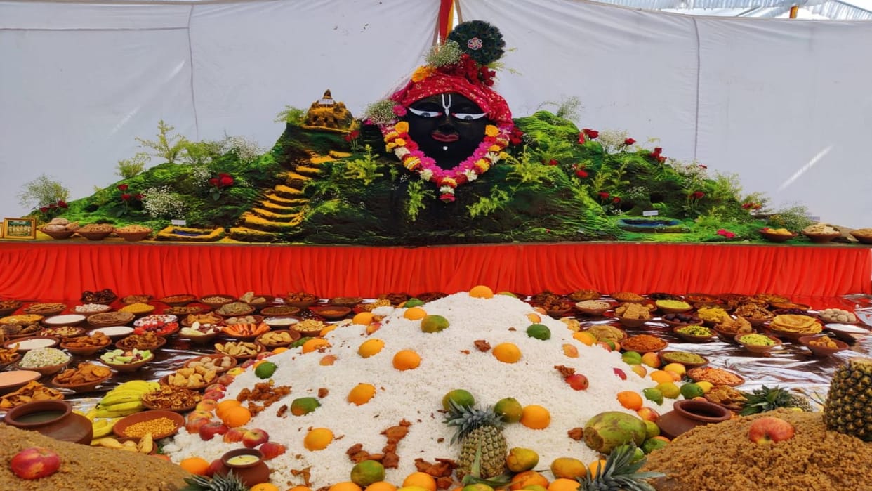 Foreign devotees participated in Govardhan Puja in ISKCON temple in bhopal