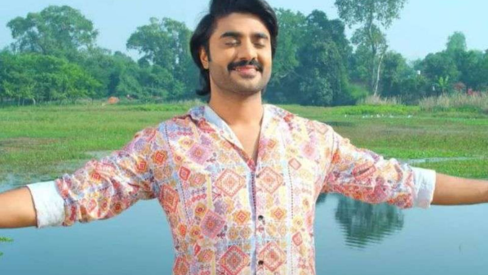 Pradeep pandey chintu and amrapali dubey film vivah 3 release on chhath puja