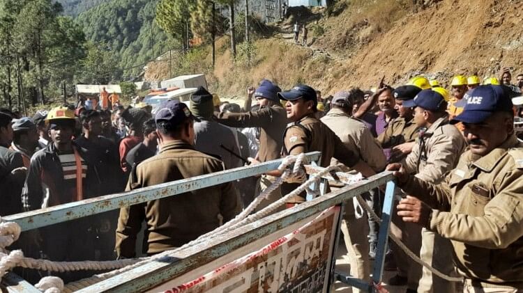 Uttarkashi Tunnel Collapse Nafees arrived from Udham Singh Nagar said I will take my brother