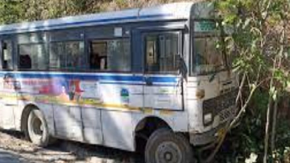 brakes of the bus failed in champawat