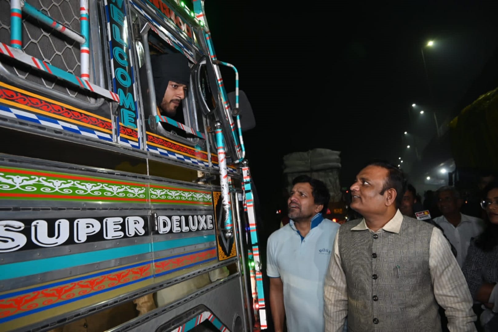 Delhi Pollution News Delhi Labour Minister claims diesel vehicles from outside entering city despite ban