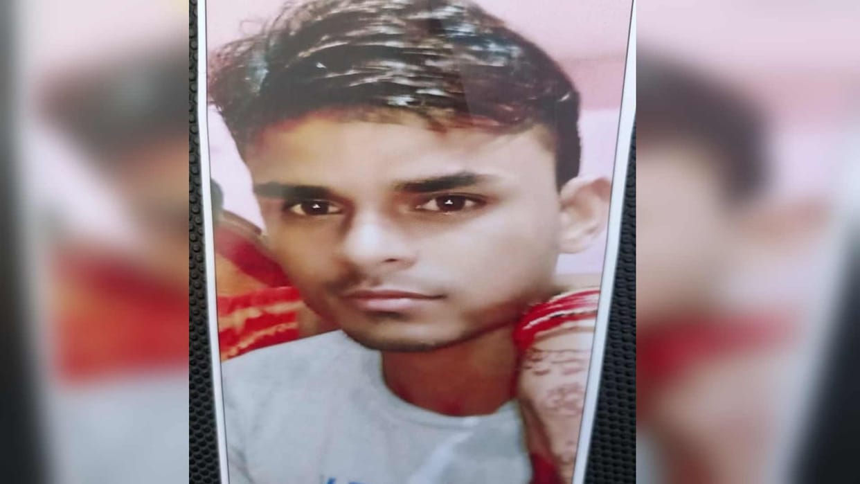 Young man hacked to death with an ax in Gorakhpur