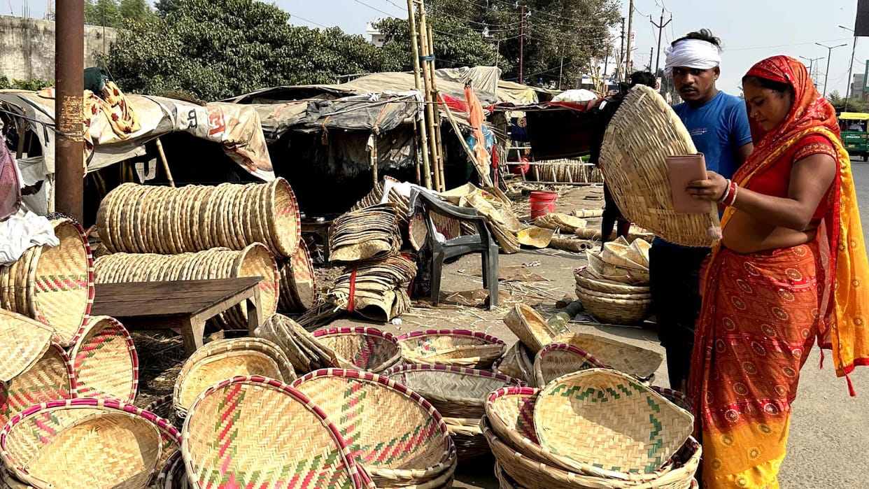 Markets decorated for Chhath Puja, demand for soup and daura from Bihar and Jharkhand is high