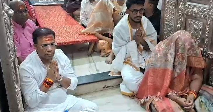 Ujjain Goa Health Minister Vishwajit Rane reached Baba Mahakal's shelter, participated in BhasmaAarti