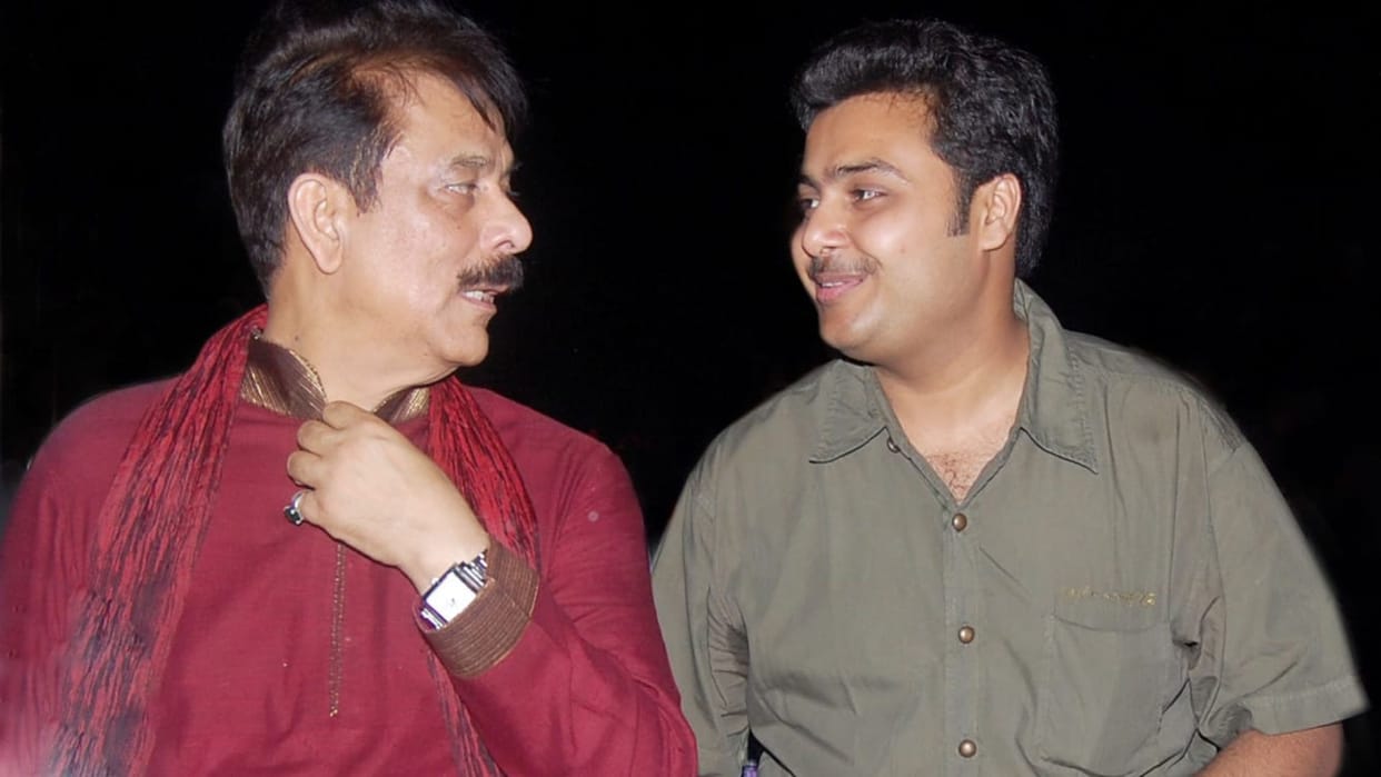 Businessman Shravan Khaitan had sung a song at felicitation ceremony in Gorakhpur Club Sahara Shree had asked