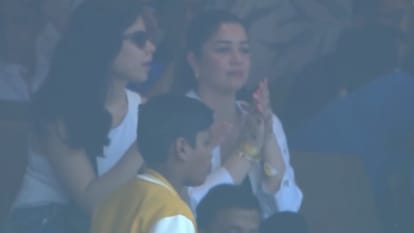 WC 2023 Sara Tendulkar came to watch India vs New Zealand semifinal clapped when Shubman Gill hit a four