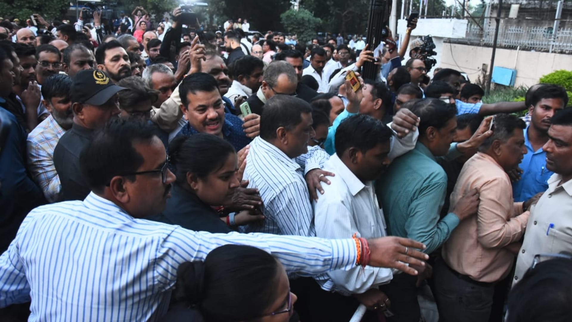 People come to pay last tribute to Subrat Roy.