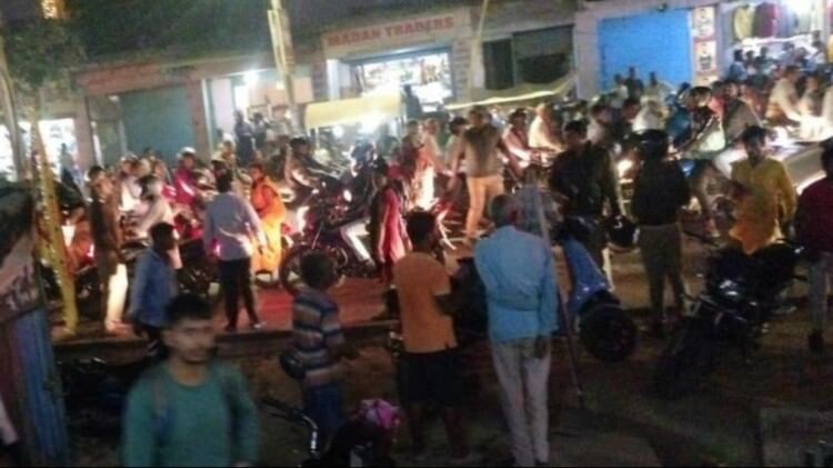 गोरखपुर में बड़ा हादसा टला: नशेड़ी कार सवार ने सात गाड़ियों में मारी टक्कर, मची भगदड़