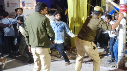 Wheels of vehicles involved in immersion stopped on Reti Road for 40 minutes