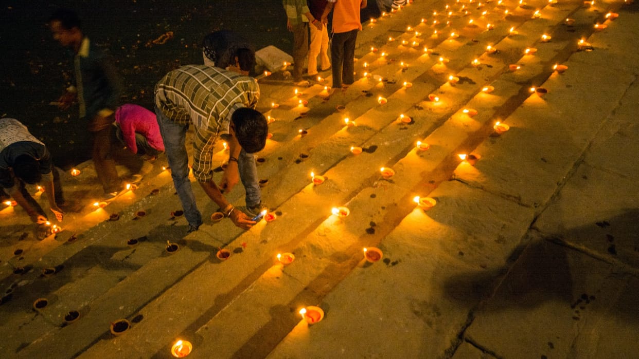 Dev Deepawali 2023 Upay For Money And Prosperity Kartik Purnima Ke Upay In Hindi