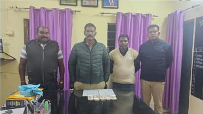 नगदी के साथ आरोपी गिरफ्तार