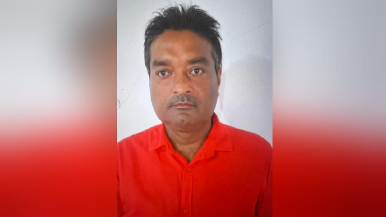 A youth has died in road accident after death of father in Meerut and sorrow in family