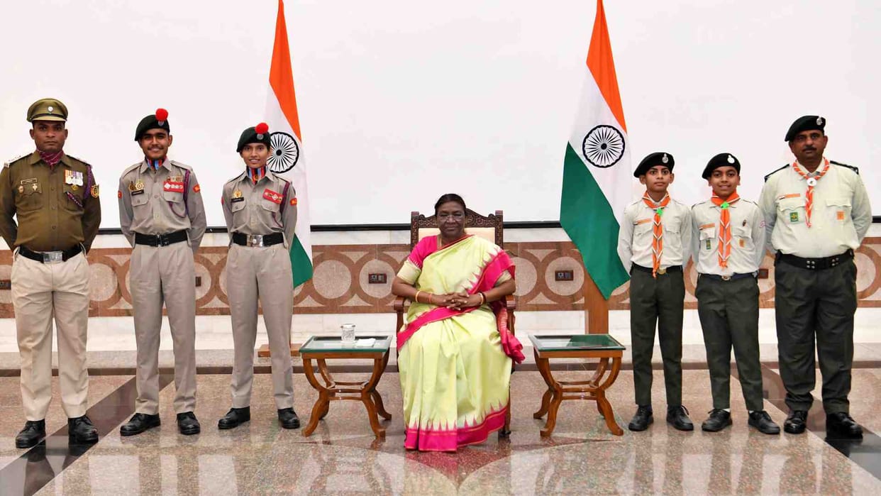 Children of Mandsaur met the President on Children's Day