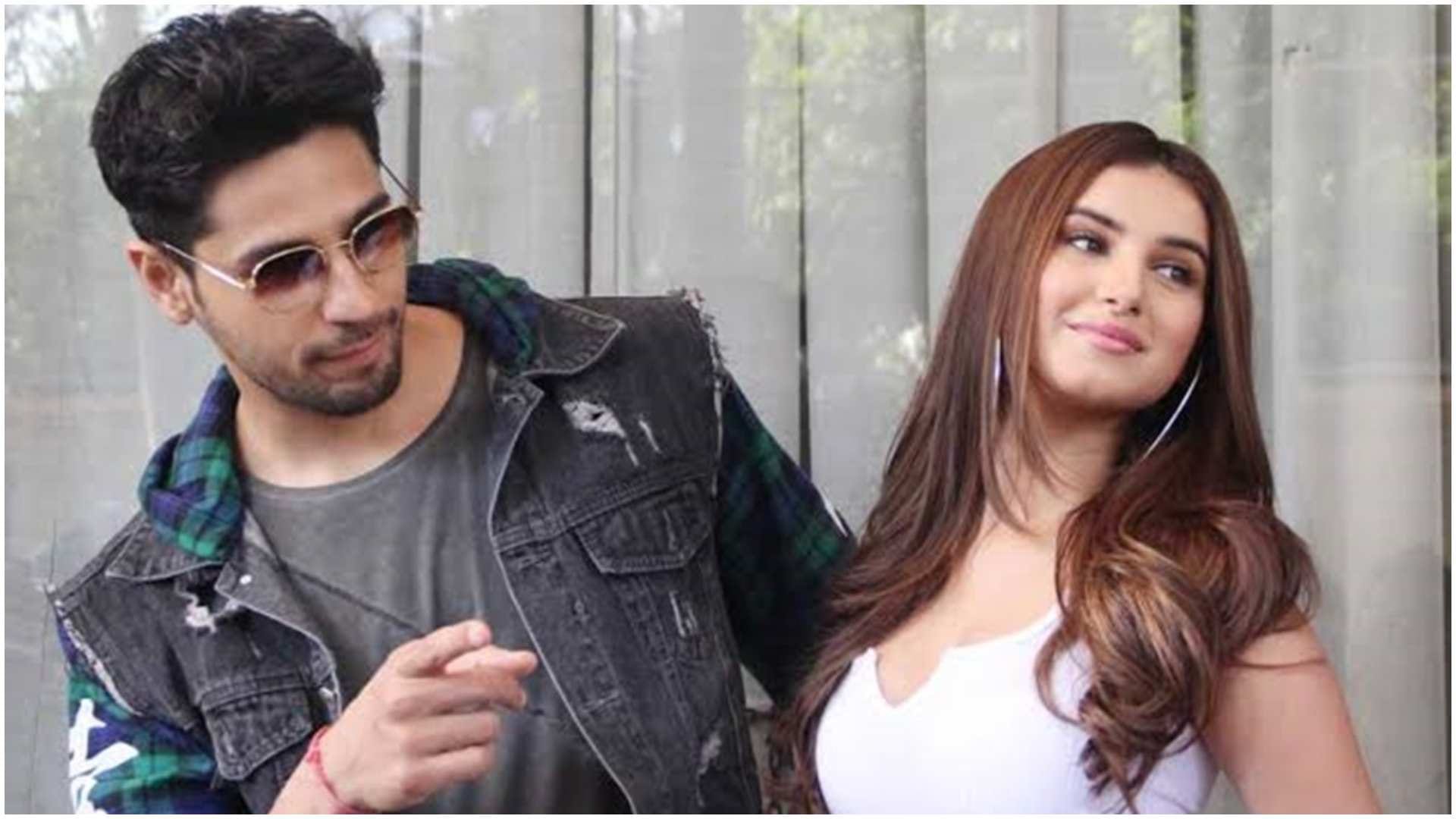 Apurva Actress Tara Sutaria affair News has spread with these stars Ishaan Khatter to Sidharth Malhotra