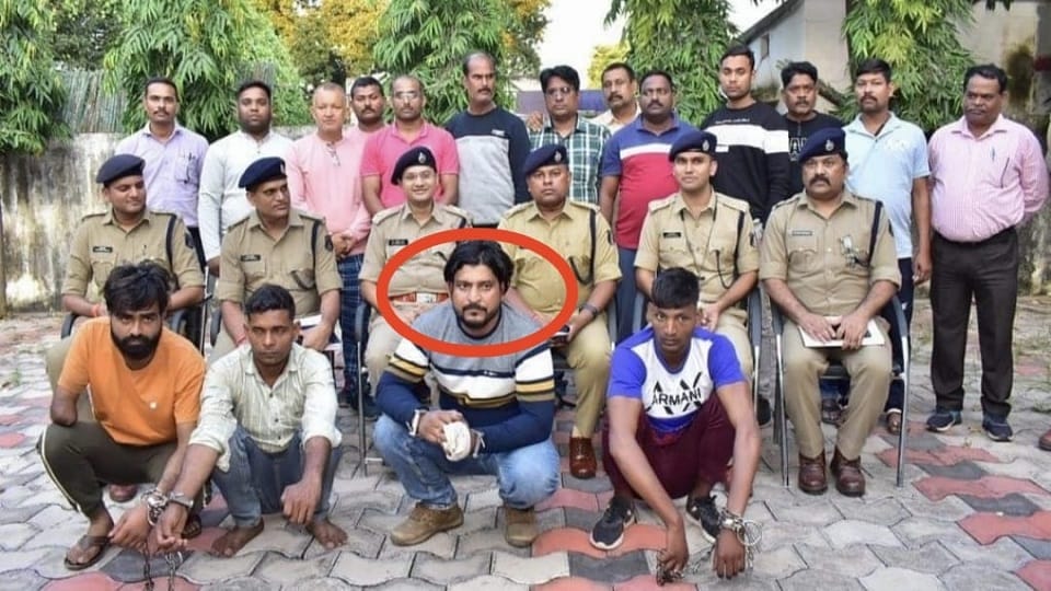 Prisoner escaped from hospital in Durg who Was serving sentence in murder and robbery case