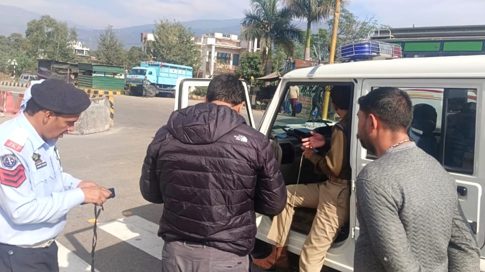 Jammu Kashmir: Traffic police increased vigilance after Doda bus accident