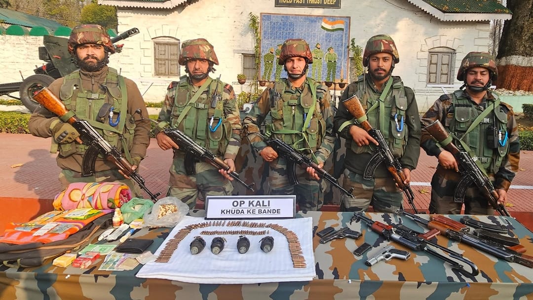 Jammu Kashmir: Weapons and Pakistani cash recovered from two terrorists killed on LoC in Uri baramulla kashmir