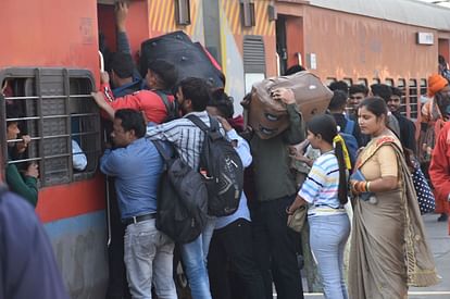 Railway Update: Booking In Trains Full No Seats Till Holi