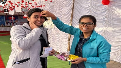 Chhattisgarh Election 2023 Honor to first time voters long queues at booths since morning