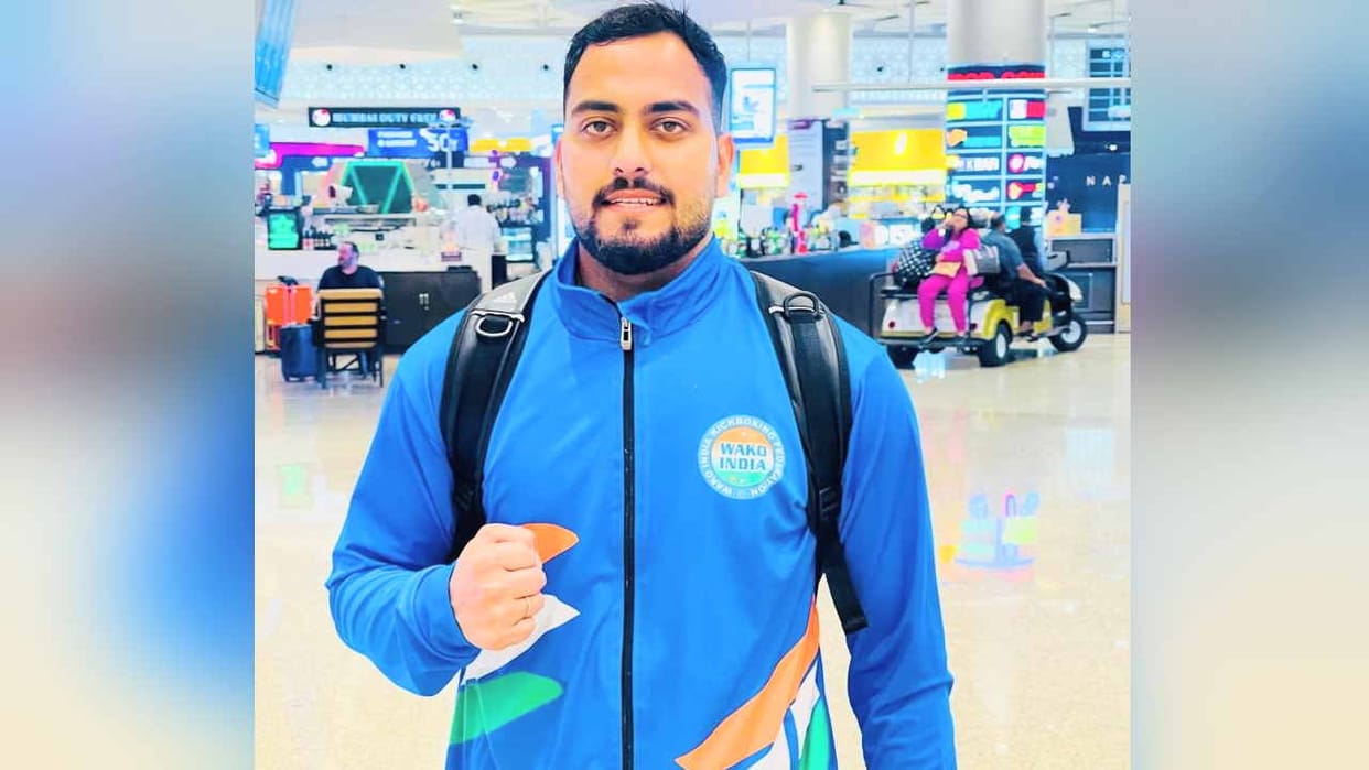 Akhil Kumar leaves for Portugal to participate in the World Kick Boxing Competition