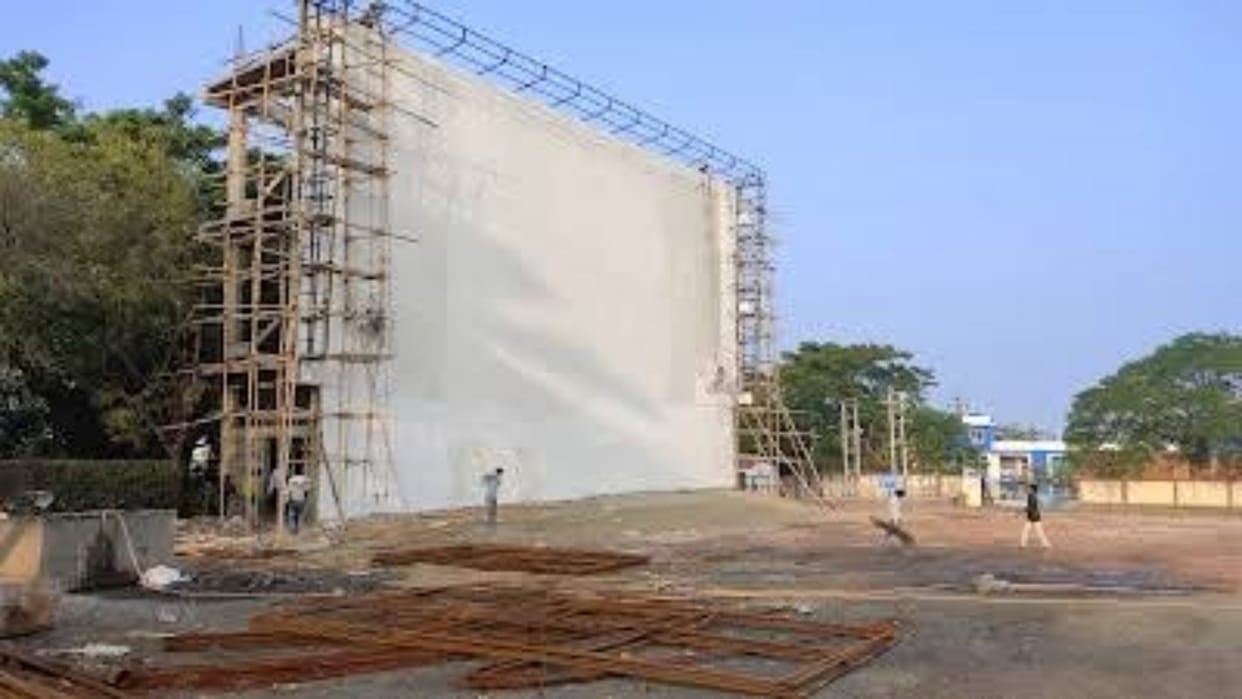Cricket World Cup: India-Australia cricket will be seen on 70x30 feet screen at The Lake View Front