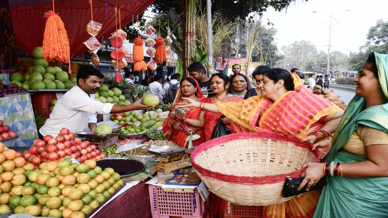 Dala Chhath festival: lamps of faith lit on the altars of wishes, worship of Sun God on the ghats of Ganga-Yam