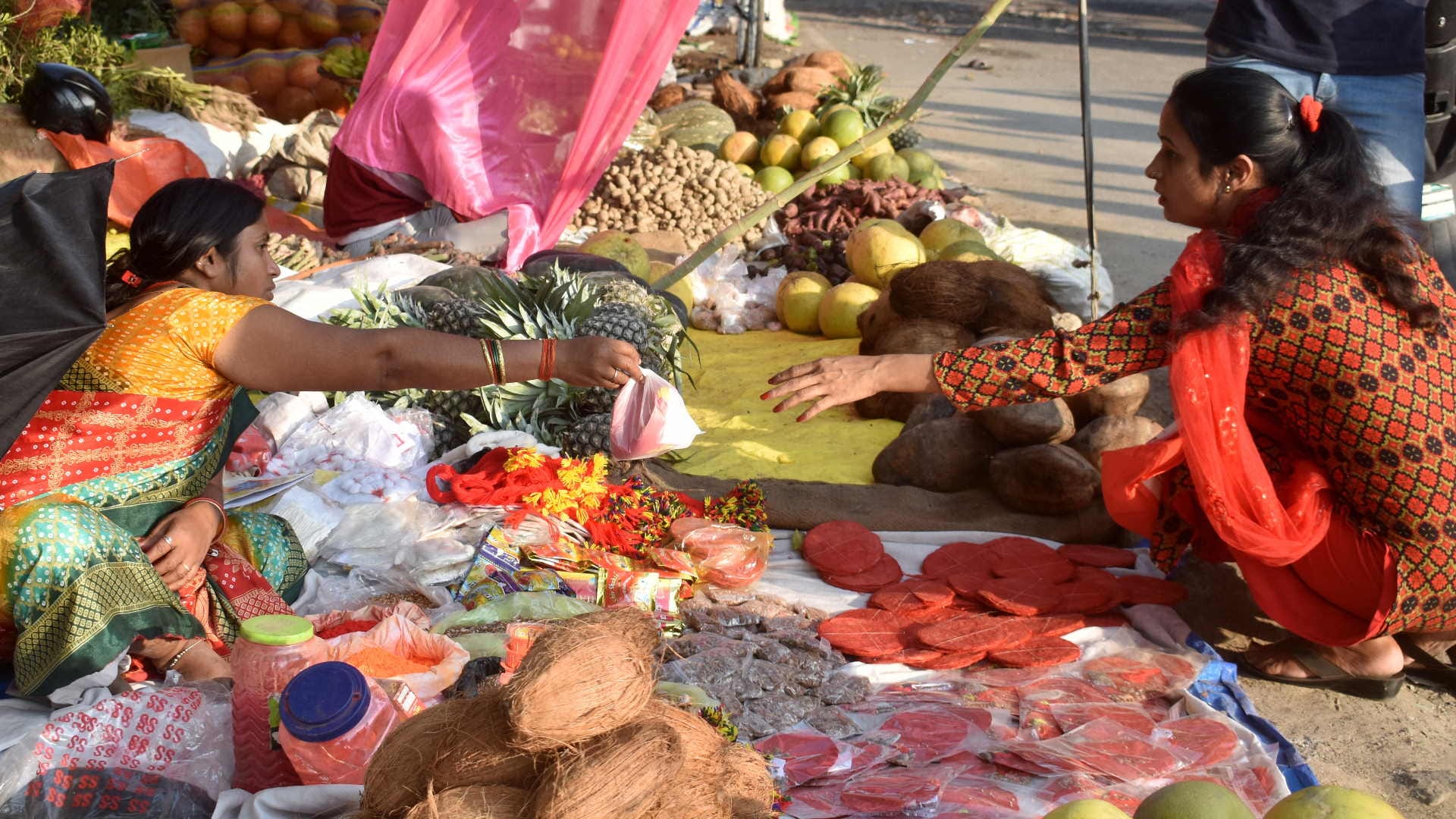 Chhath 2023 great festival of folk faith started with Nahay Khay in Gorakhpur