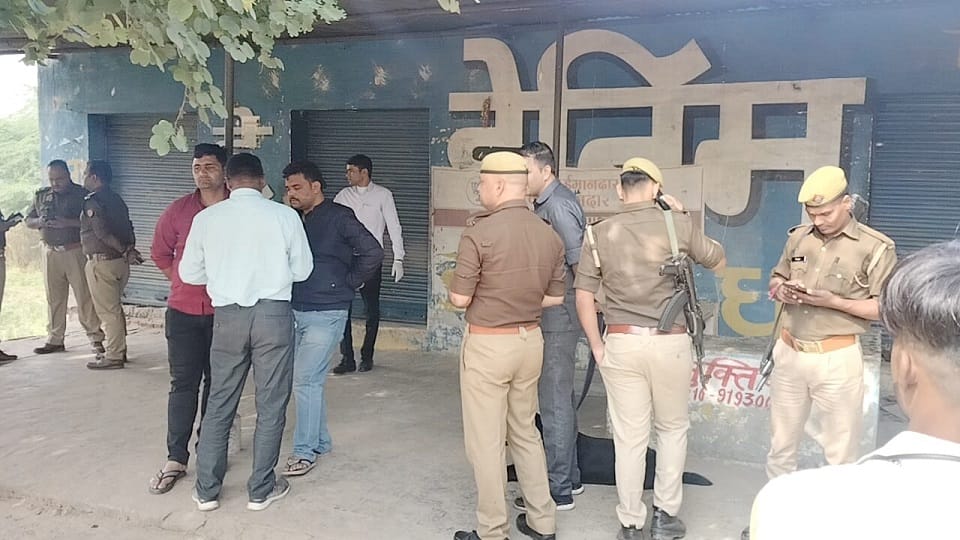 Bloody body found lying near restaurant