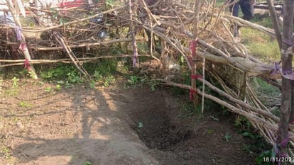 Deoria News: पति ने पत्नी की हत्या कर शव छिपाया, तीन दिन बाद हुआ खुलासा Husband killed wife and hid her body in deoria