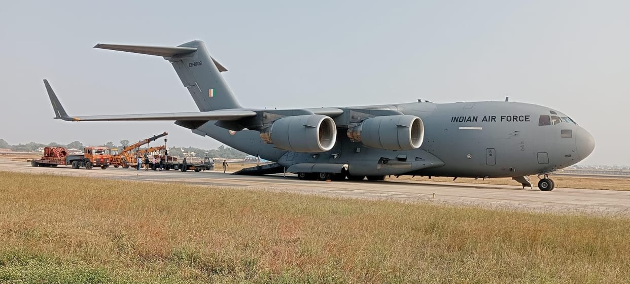 Indore: Help to the workers trapped in the tunnel of Uttarkashi from Indore, machine sent by Air Force plane