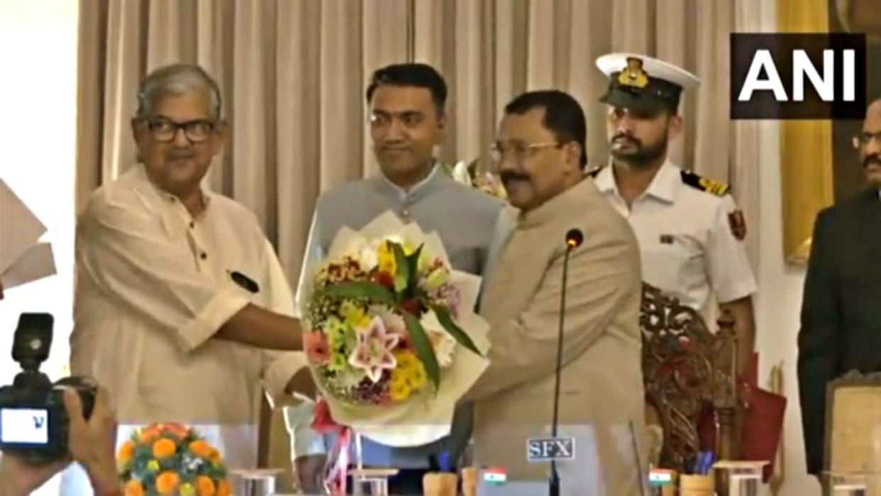 Goa New Cabinet Minister Aleixo Sequeria Swearing in Governor Sreedharan Pillai