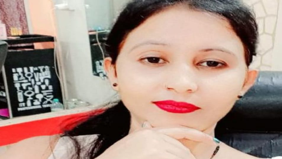 lover strangled his girlfriend to death in Hapur