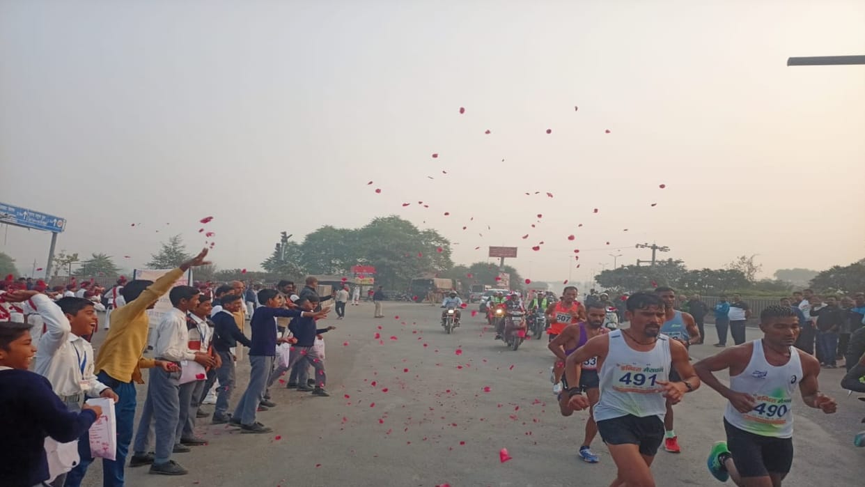 Sports Minister flagged off Indira Marathon, 394 runners including 49 women are taking part.