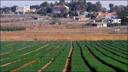 'Israel economy to shrink 2% as war sidelines workers'