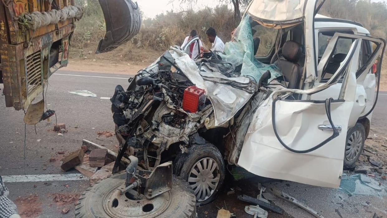 Rajasthan News: Police personnel's car rammed into a truck in Nagaur; Five killed, three seriously injured