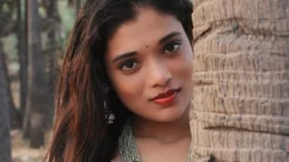 South actress controversial statement says if india wins world cup i will streak on vizag beach