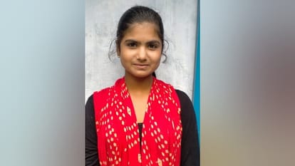 UP: मंगेतर के फोन से की कॉल... 'तेरे प्रेमी को मार दिया है', सहमी छात्रा ने भी दे दी जान Murder in bareilly 11th class student committed suicide in Bareilly